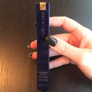 Estēe Lauder Sumptuous Extreme Mascara
